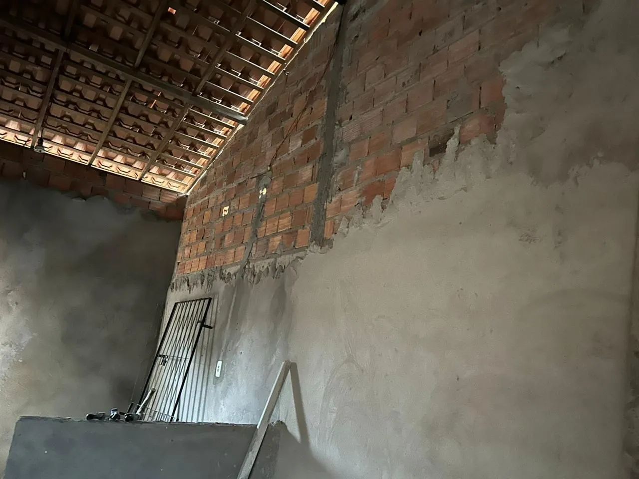 Vendo terreno no cidade verde com uma casa em construção  - Foto 2
