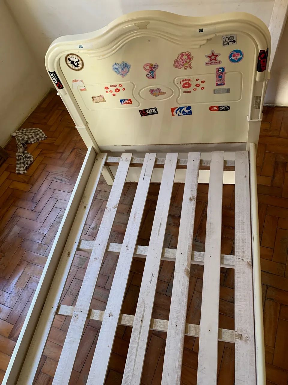 Cama de Solteiro - Madeira Maciça  - Foto 2