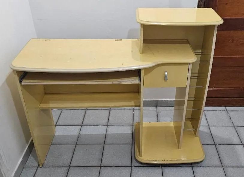 Mesa escrivaninha para computador ou estudos 441092045790269440