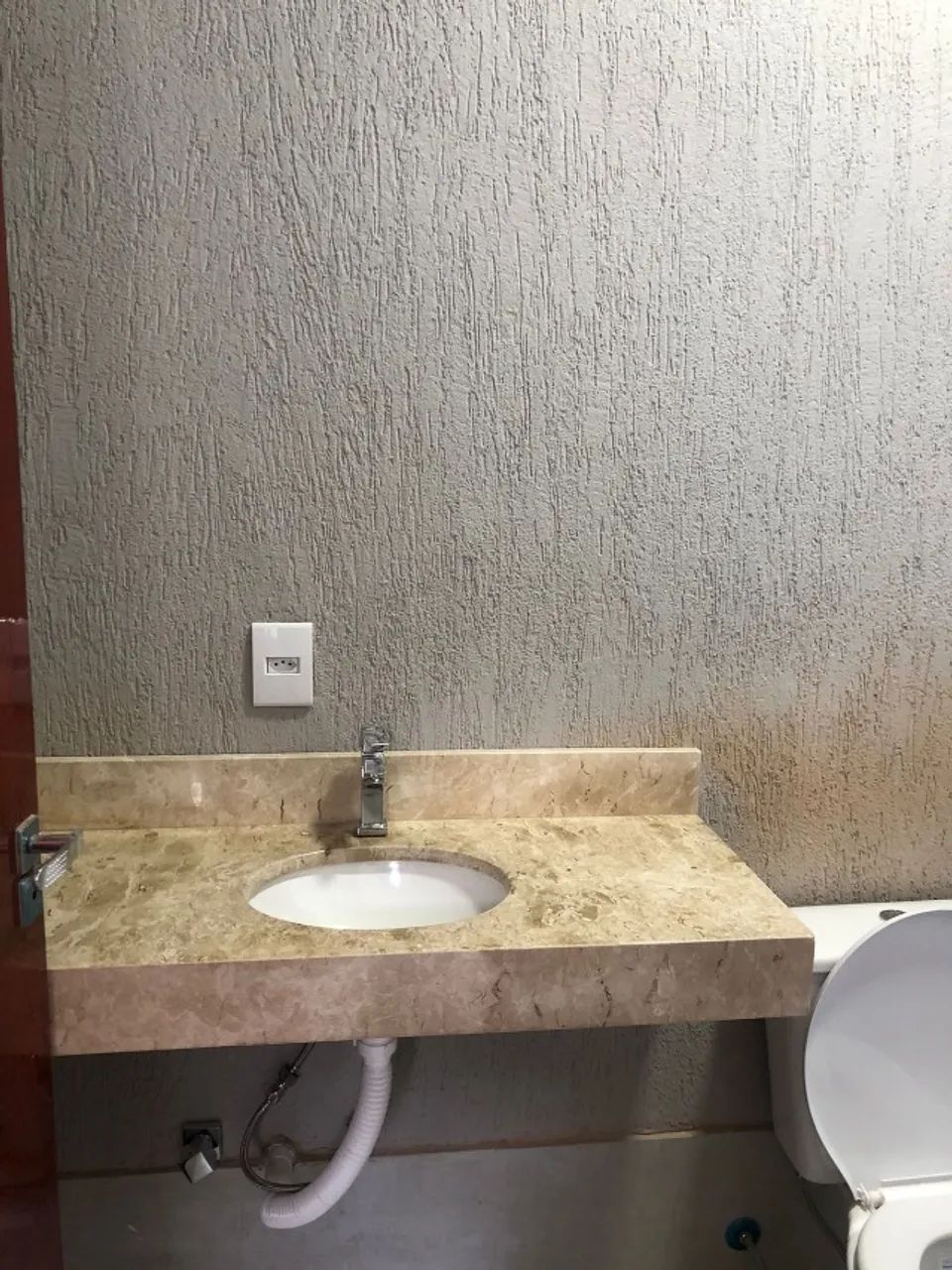 2 casas sendo cada uma 3 quartos e 1 suíte - Foto 4