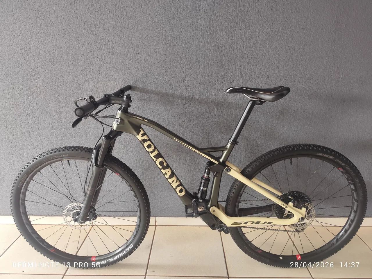 Soul Volcano carbon tamanho 17 