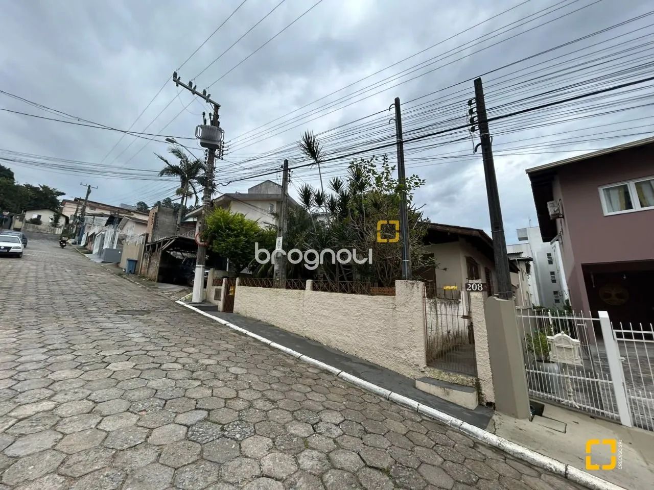 Terreno de 300m² na Trindade em Florianópolis SC - Foto 2