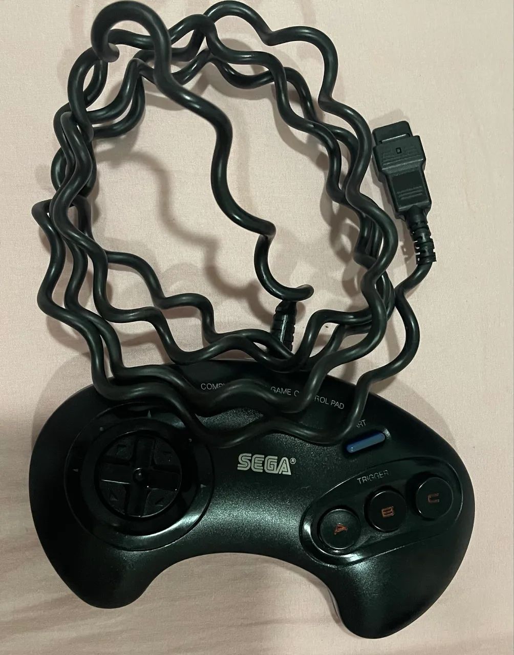 Mega Drive 2 com joystick e cartucho  - Foto 2