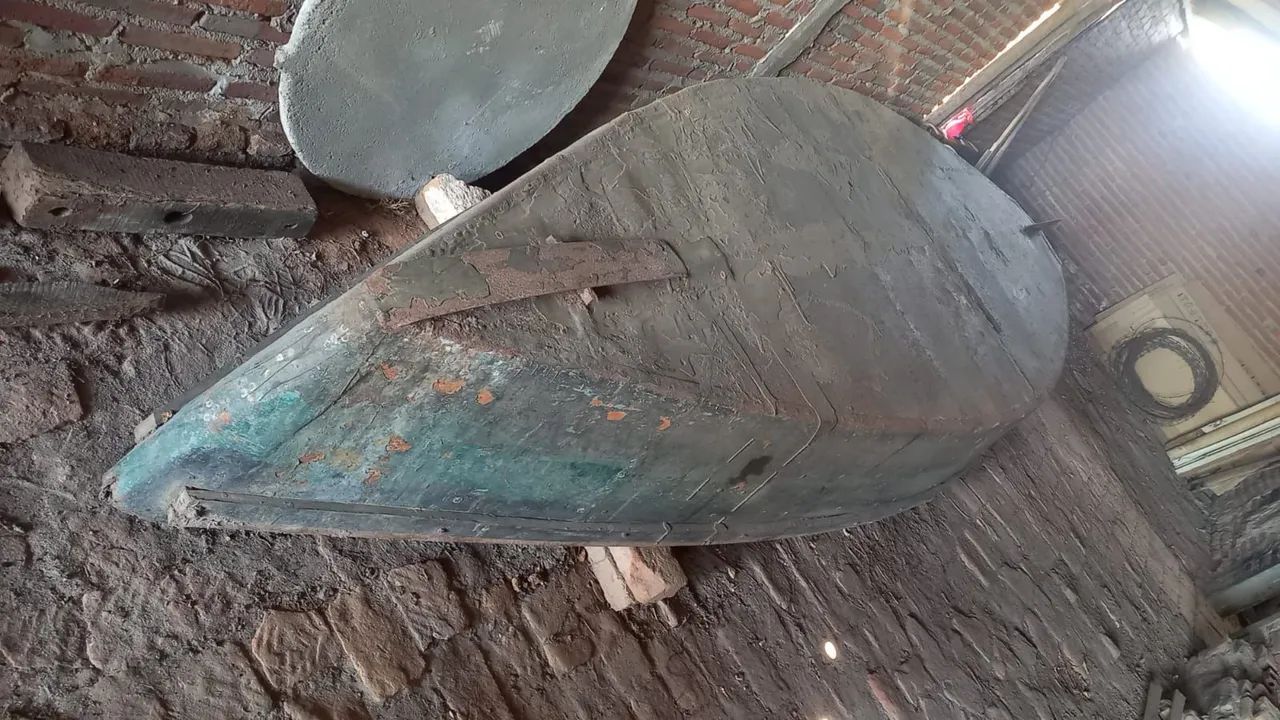 CANOA EM FERRO E ASSOALHO DE MADEIRA - Foto 4
