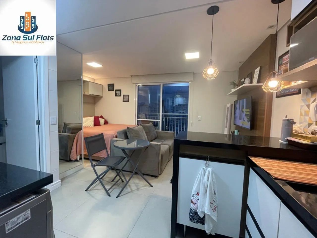 Studio à Venda Na Liberdade Com 1 Dormitório e 1 Banheiro - Mobiliado - Foto 2