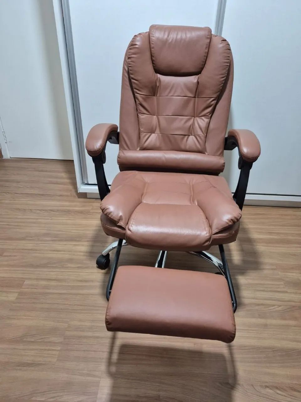 Cadeira executiva semi nova