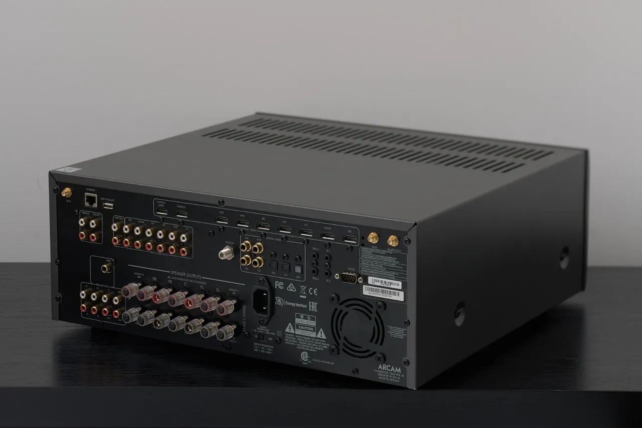 Receiver Hi-end Arcam AVR-10 - Atmos, Dolby Vision, Dirac Live - Foto 3