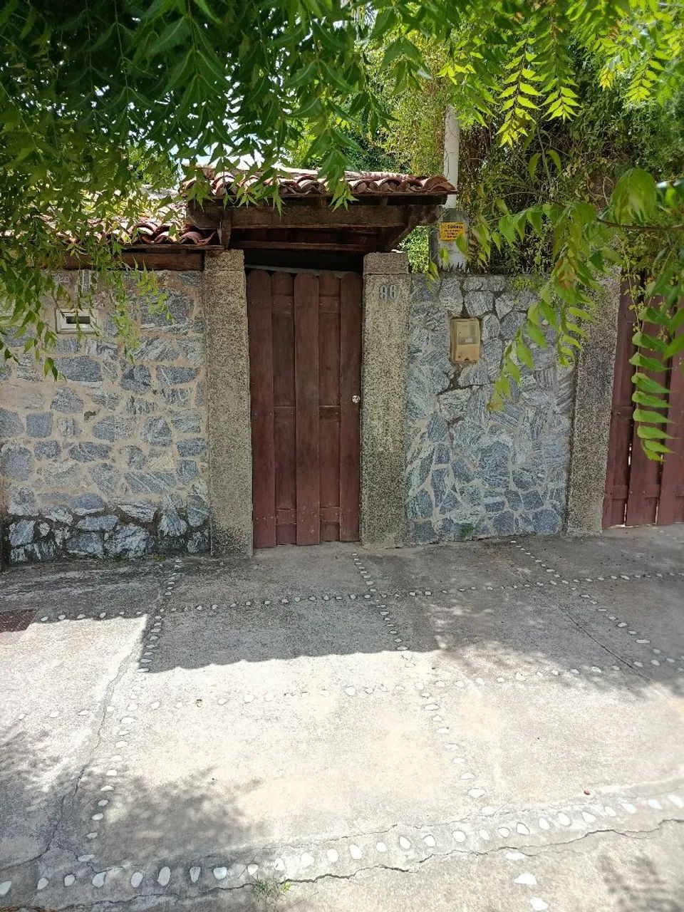 Casa Mobiliada em Caldas do Jorro