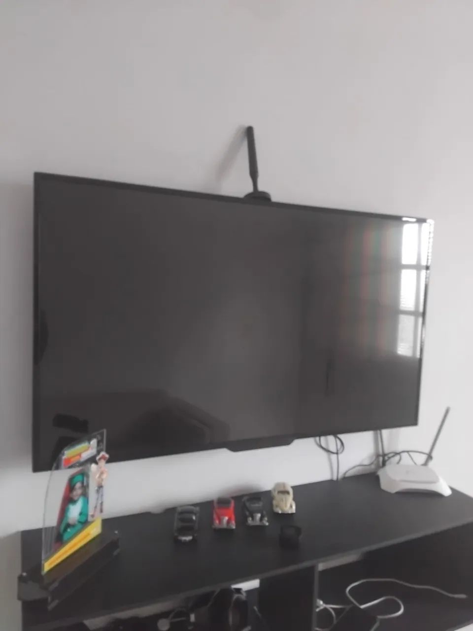 TV Smart 43" leia a descrição 