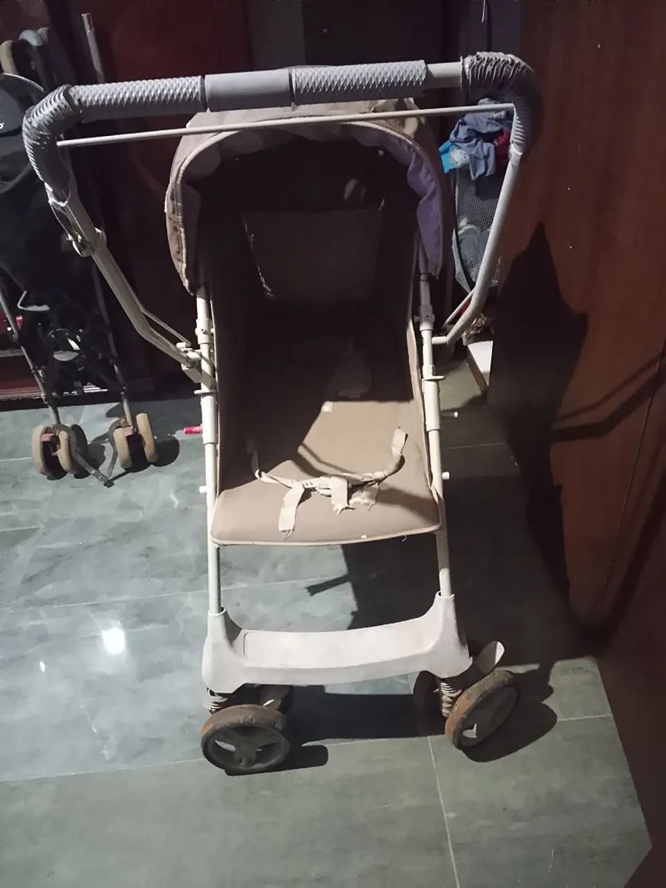 Vendo carrinho de bebê 