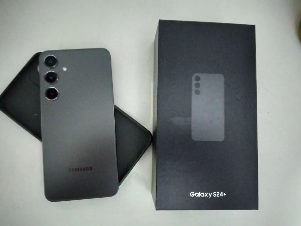 Samsung Galaxy s24 Plus