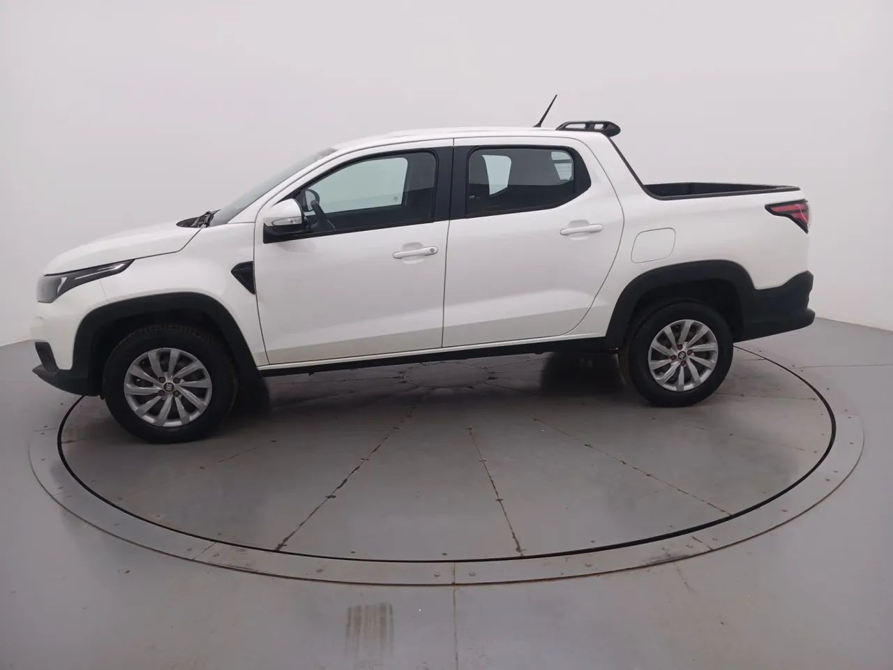 Fiat Strada Freedom 1.3 Flex 8V CD 2025 - Foto 2