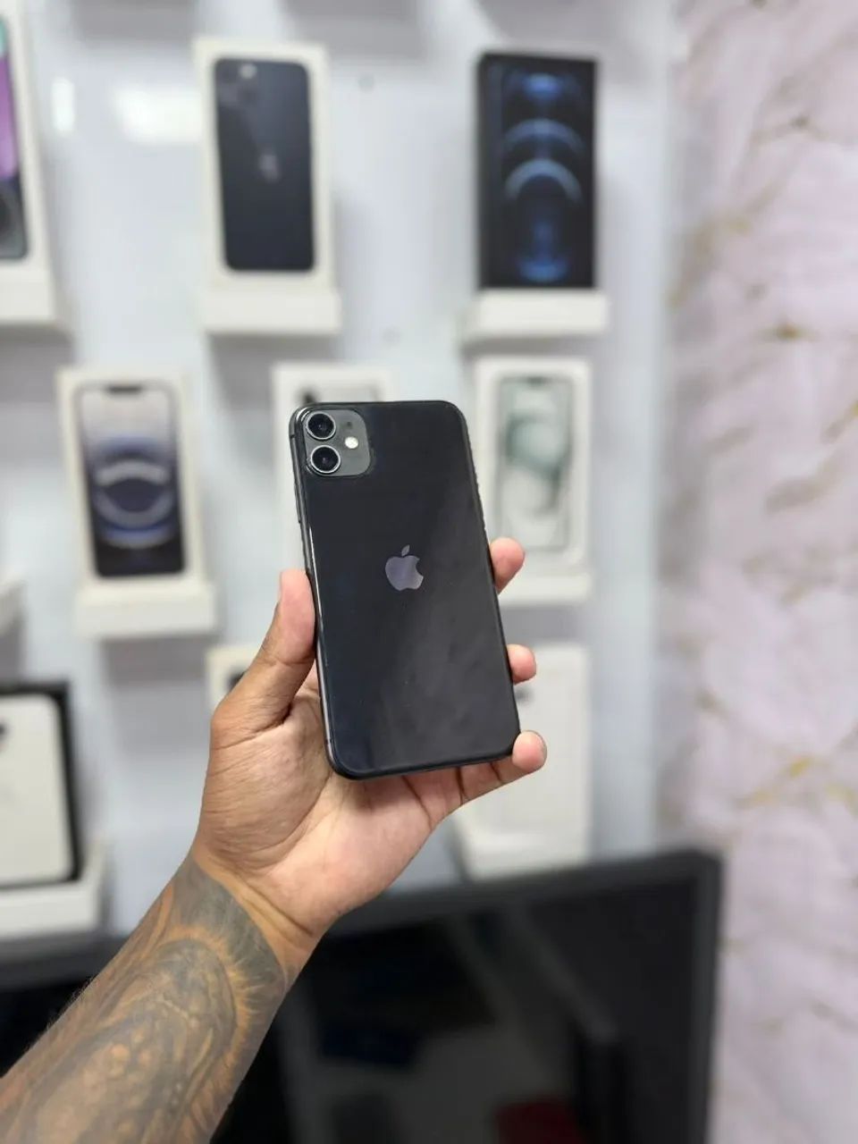 IPHONE 11 64GB<br>R$ 999,00 MUITO TOP