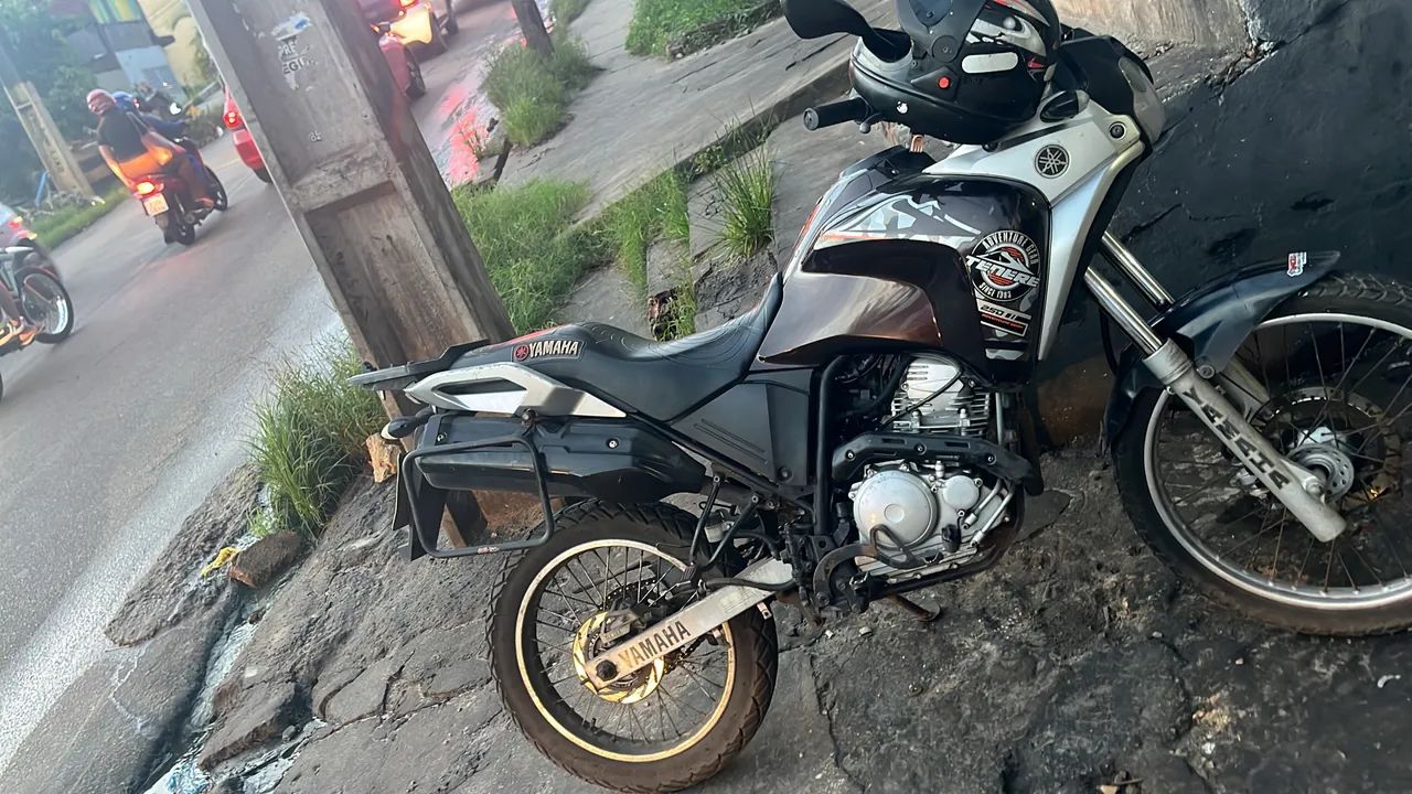 Tenere 250  - Foto 2