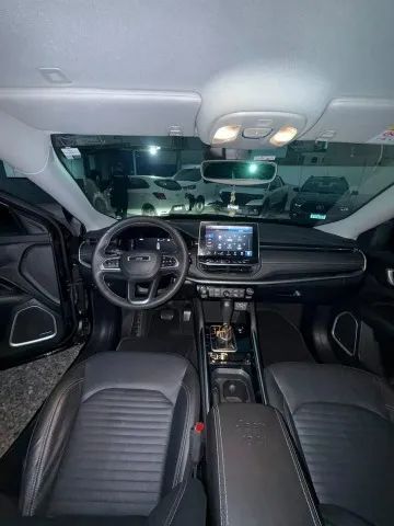 Jeep Commander Longitude T270 1.3 TB Flex AUT 2025 - Foto 3