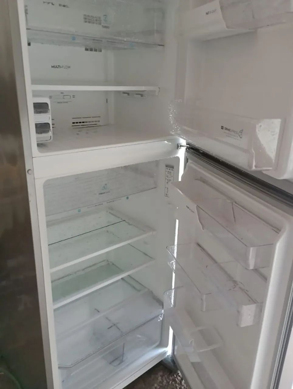 geladeira electrolux inox frost fre painel digital gelando perfeitamente vendo entrego  - Foto 4