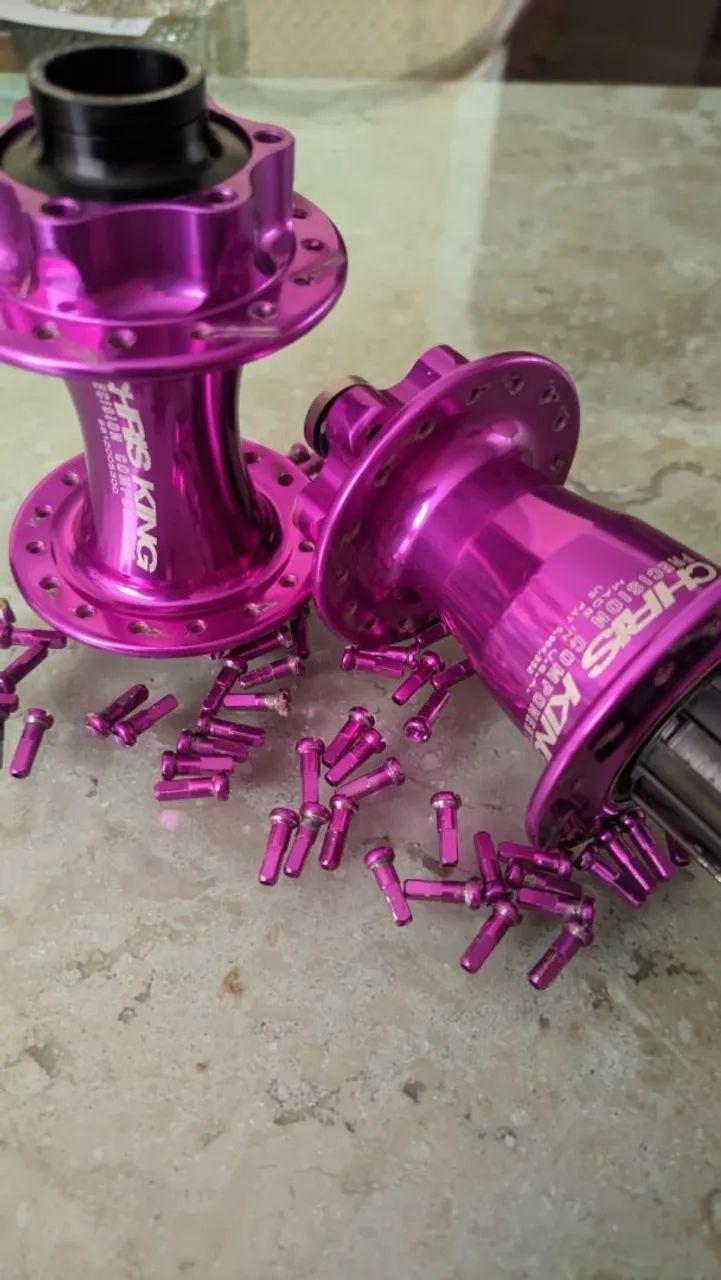 Par cubos Chris King 12x148 e 20x110 - 32F