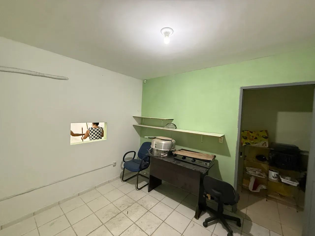 Alugo Ponto Comercial + Sala com Banheiro - Av. 06 - Foto 7