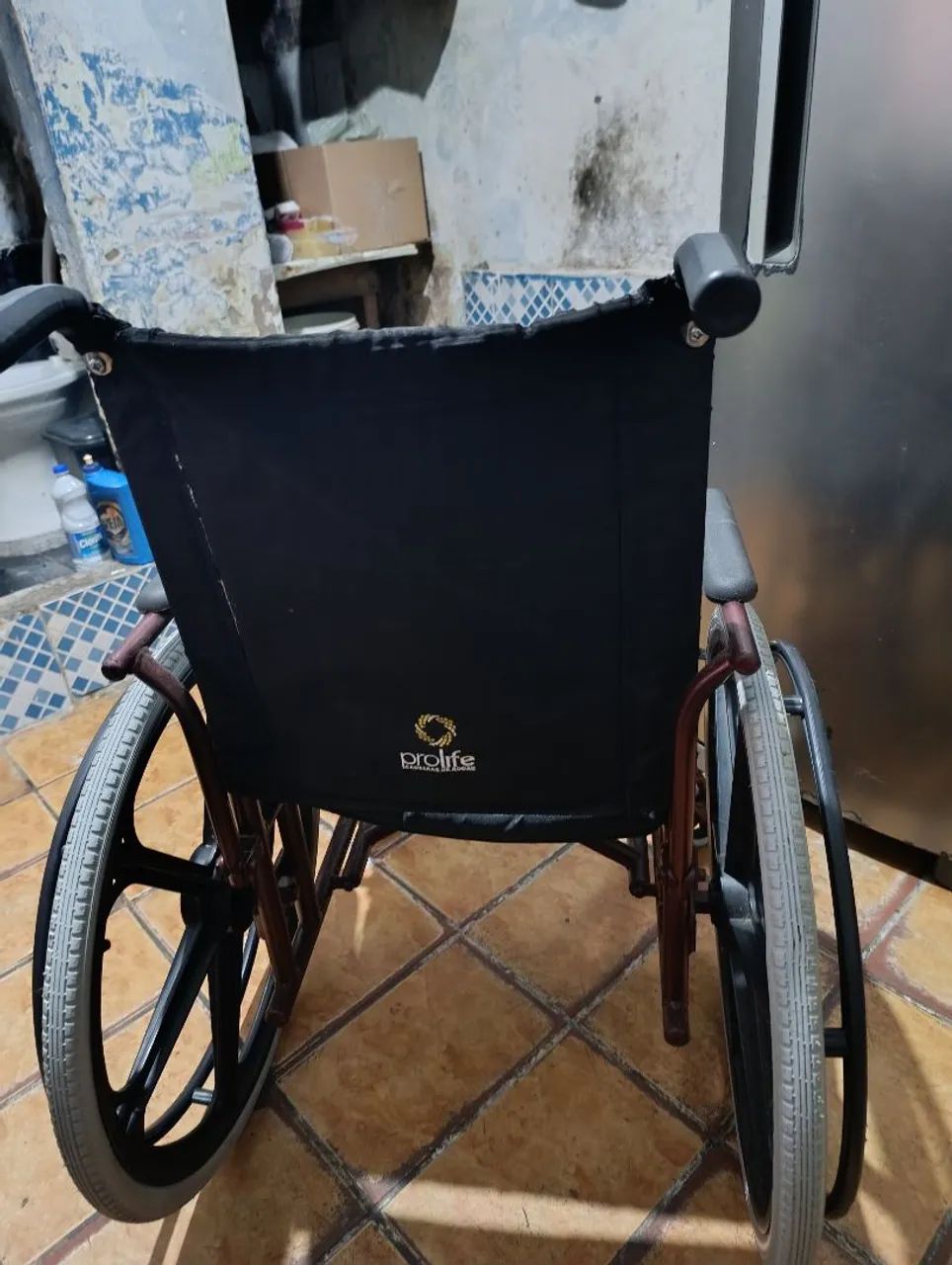 Vendo uma cadeira de rodas  - Foto 5