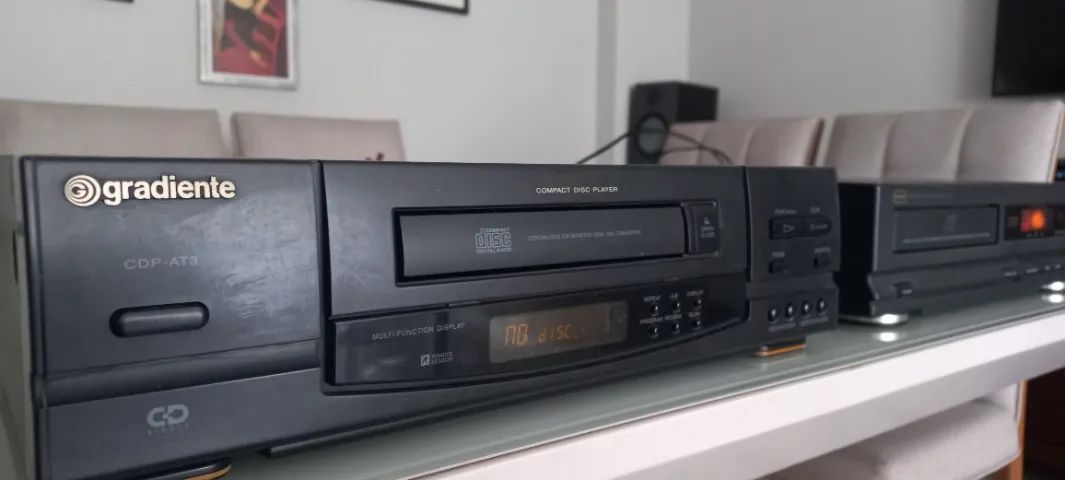 Vendo Dois Cd Players Para Conserto Um Cee E Um Gradiente
