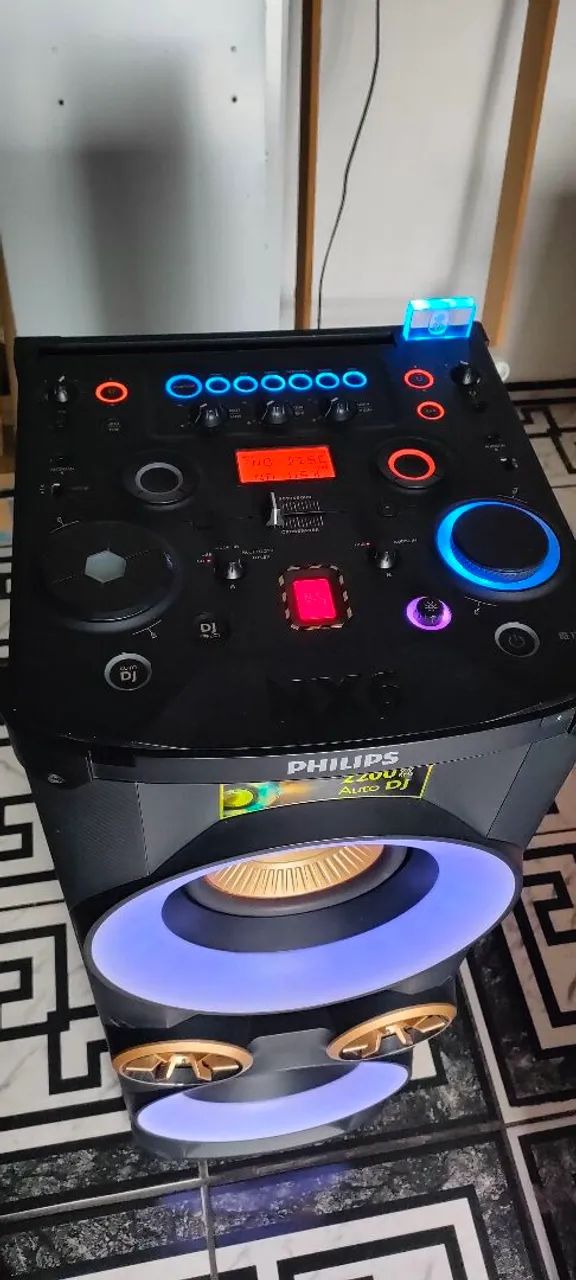 Philips NX6 - 2200W RMS