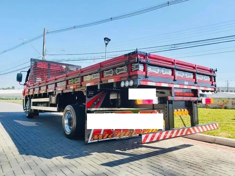 ACCELO 1016 4X2 CARROCERIA 2016 - Foto 4
