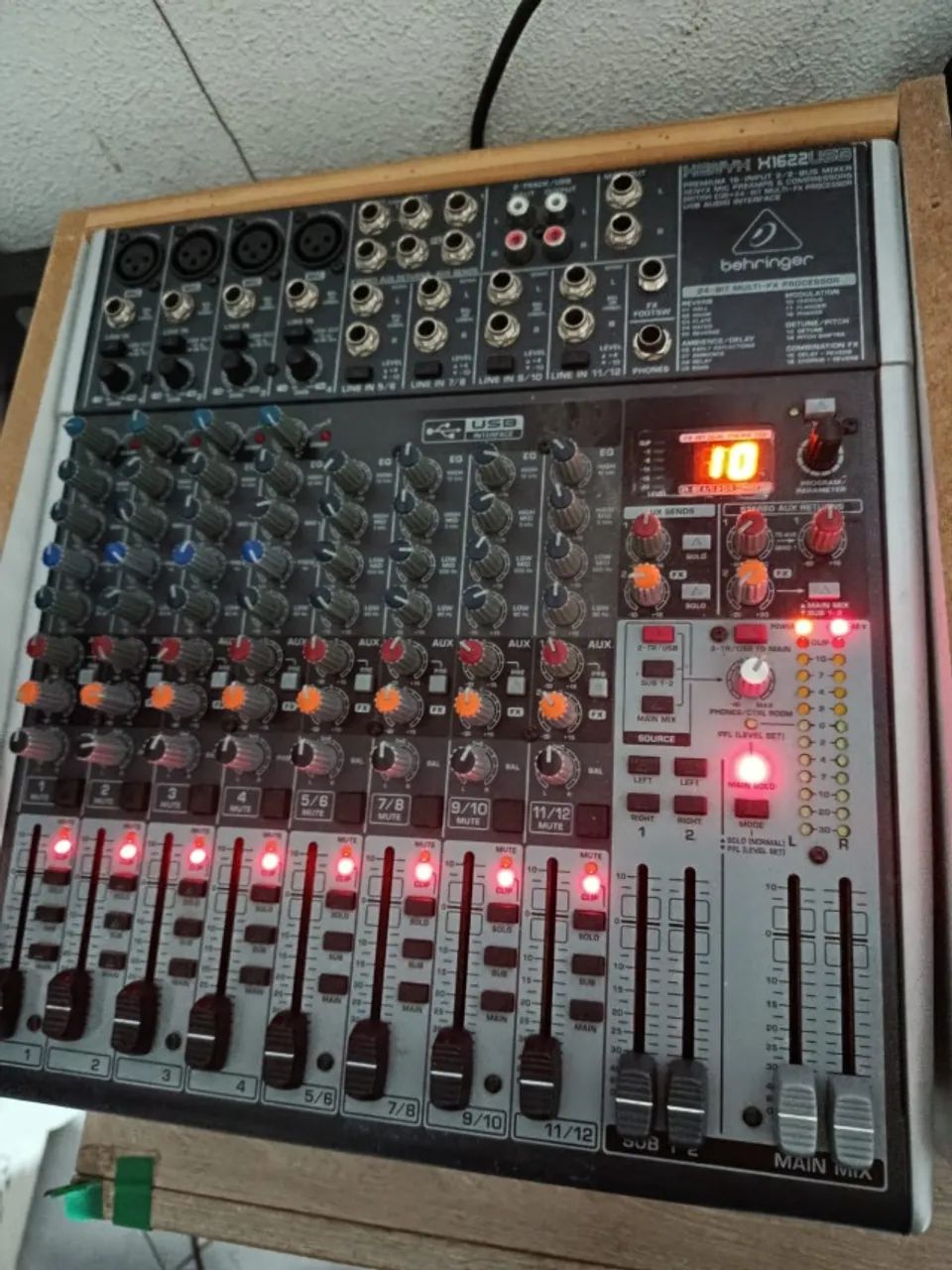 MESA DE SOM BEHRINGER  XENIX X 1622 USB - Foto 2