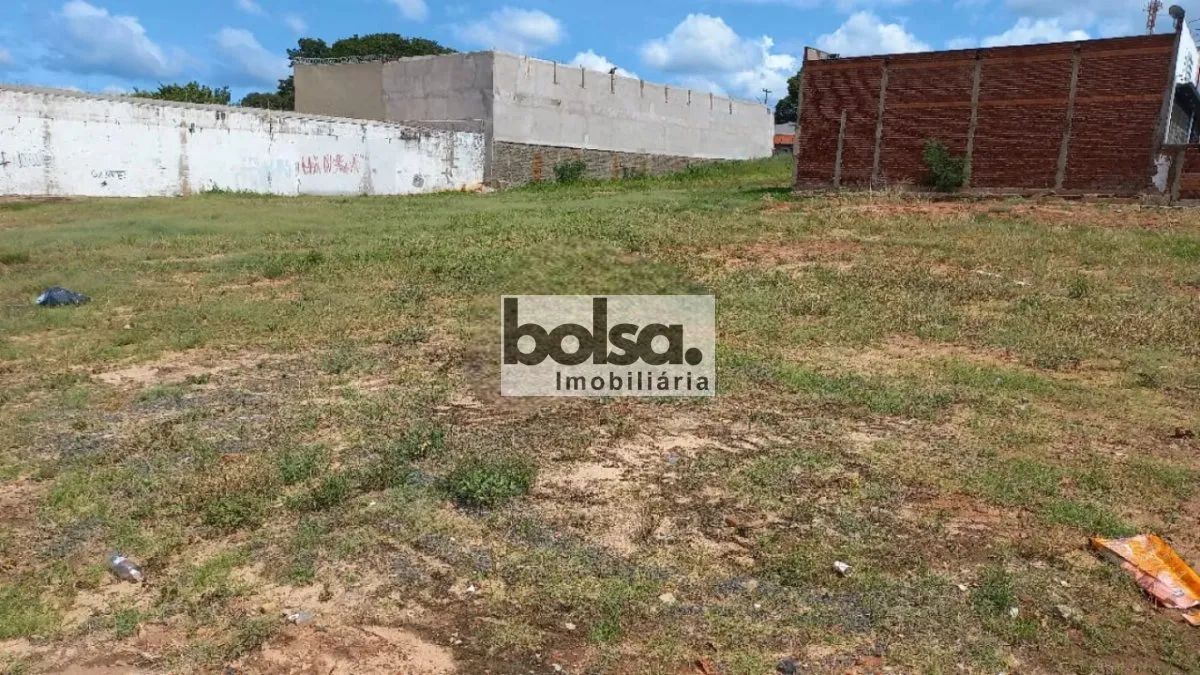 TERRENO COMERCIAL NA VILA FALCÃO ! !