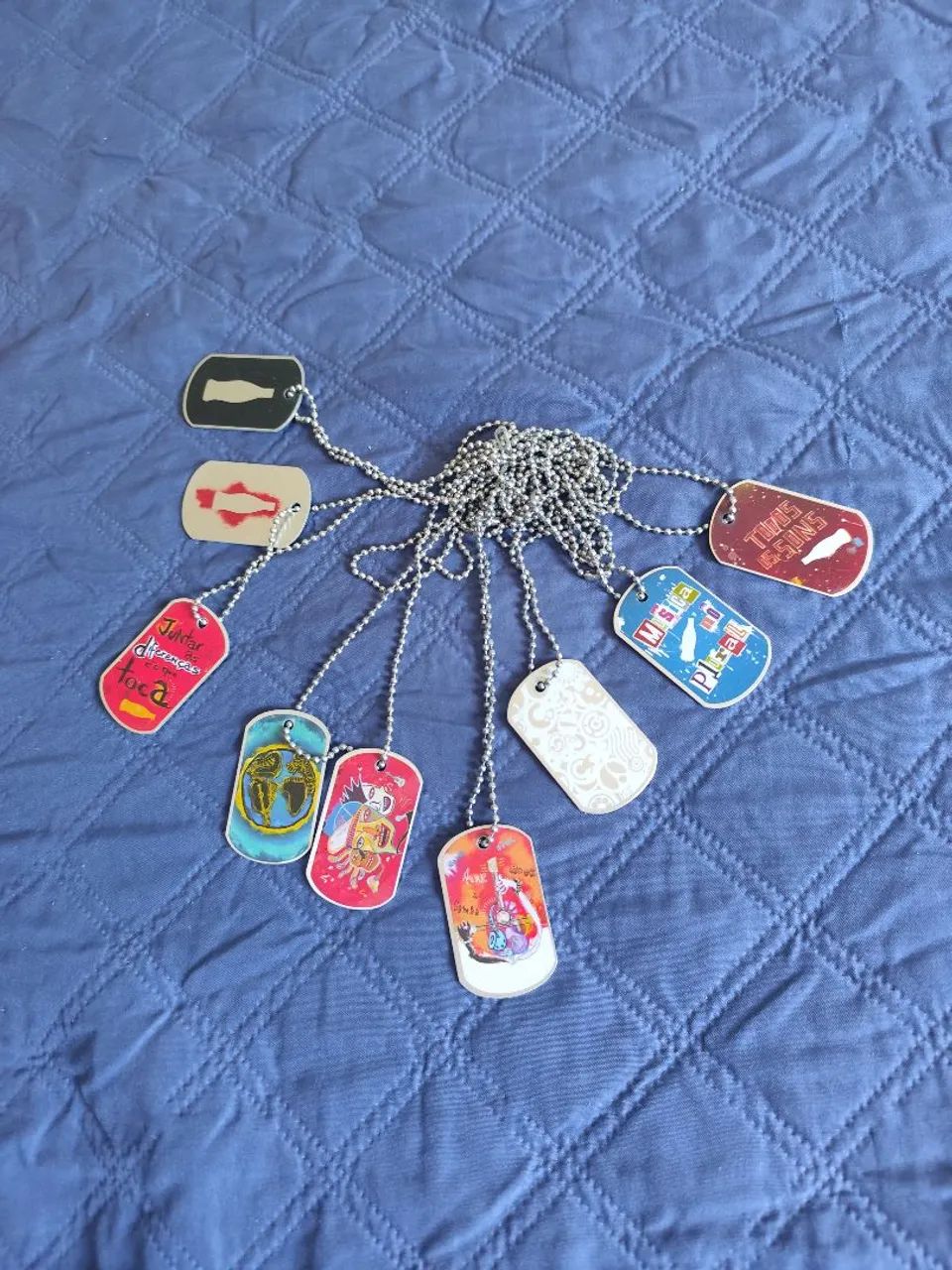 9 un. Tags Hits Coçam Cola 