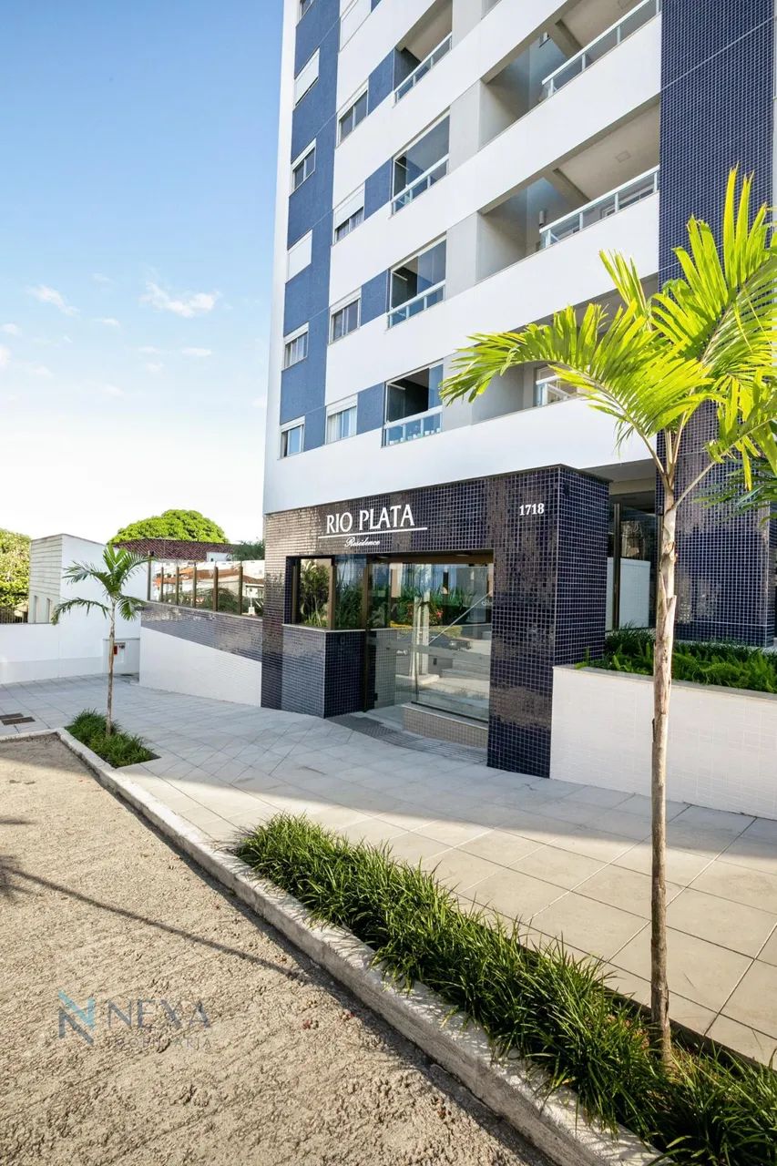 Apartamento em Capoeiras, Florianópolis com 2 Dormitórios e Suíte - Foto 3