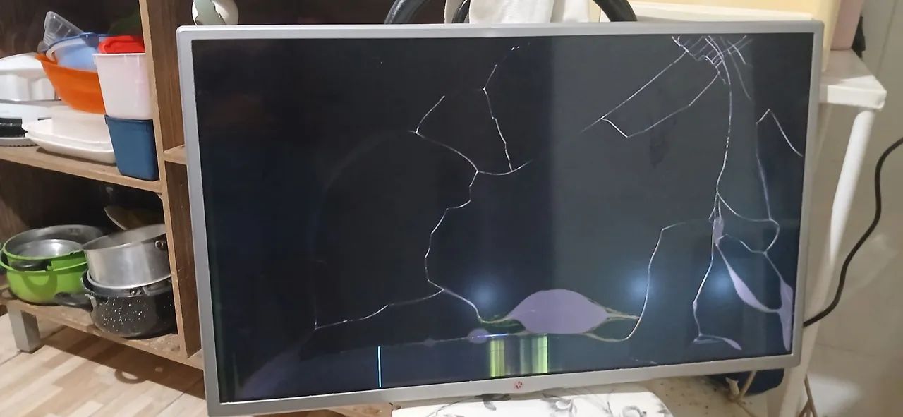 Tv pra retirada de peças