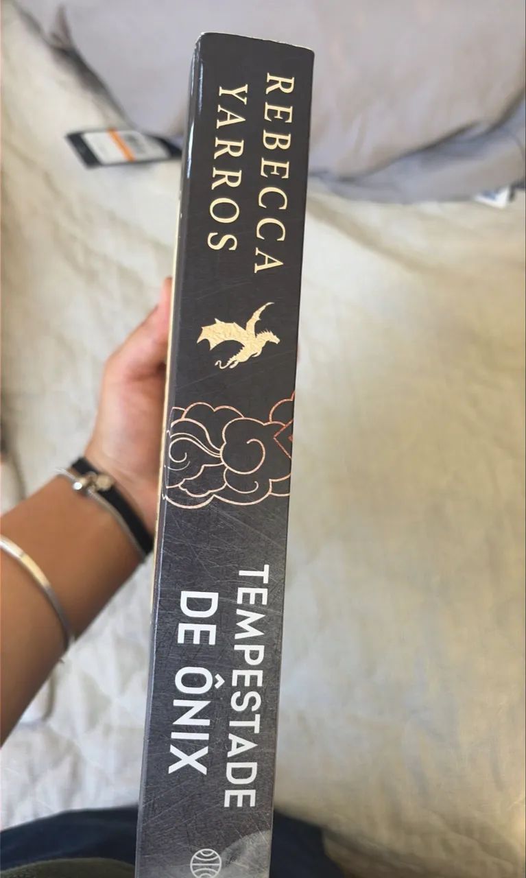 Livro tempestade de ônix - Foto 4
