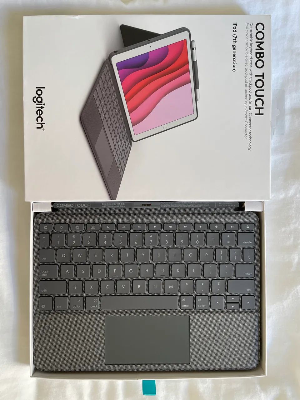 Logitech Capa com teclado e touchpad iPad 7 a 9 - Logitech combo touch