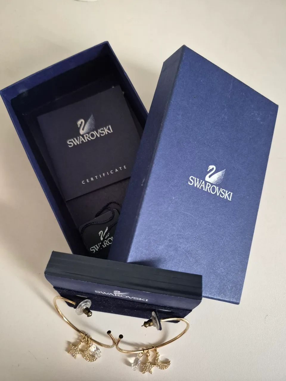 Brinco Swarovski Original - Argola com Estrela, Lua e Cristal | Com Certificado