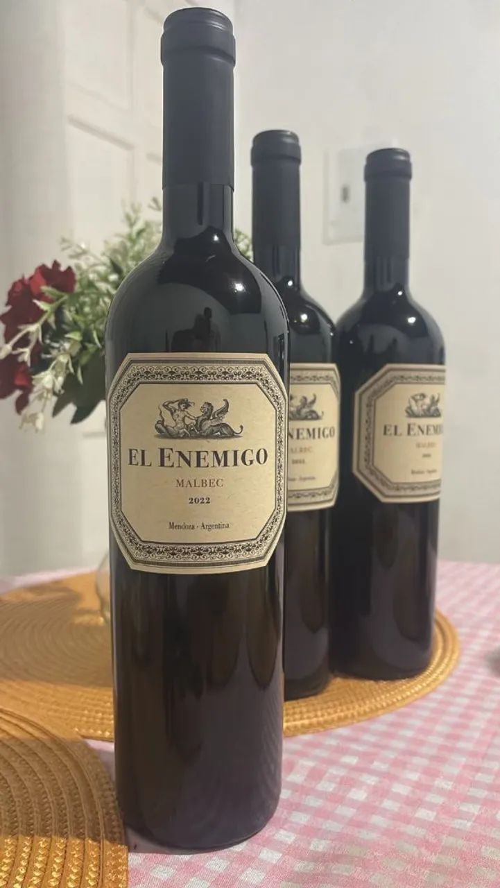 3 Garrafas de Vinho