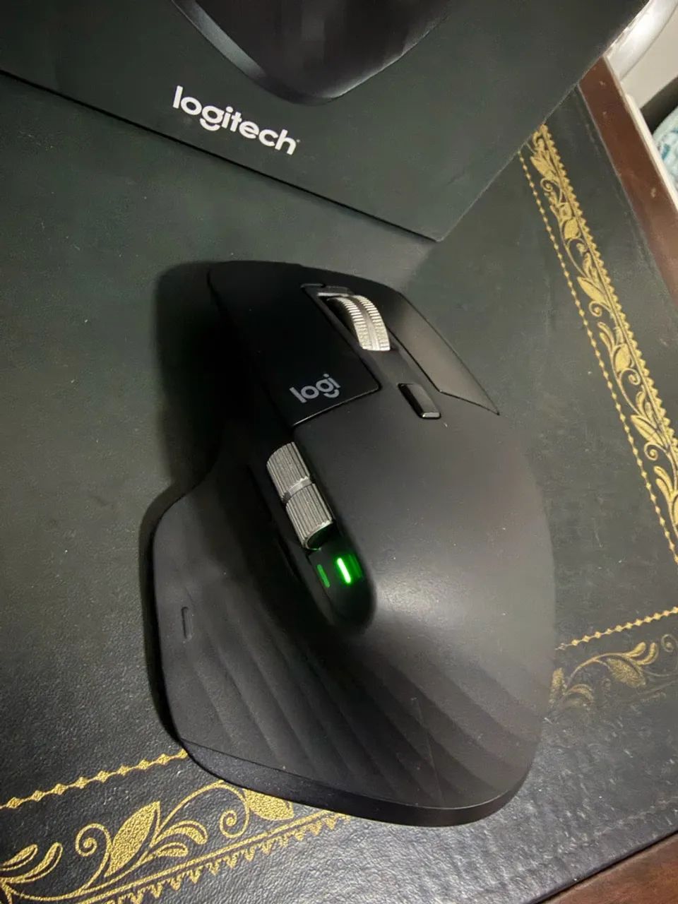 Logitech MX Keys + MX Master 3 - Periféricos e Acessórios de