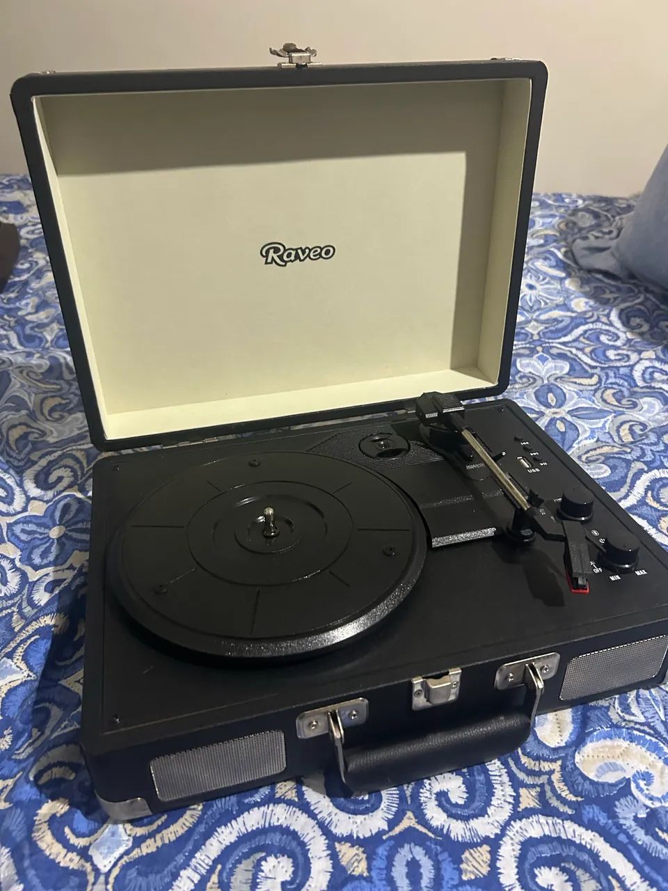 Vitrola Chrome Black com Usb e Bluetooth, Raveo - Foto 2