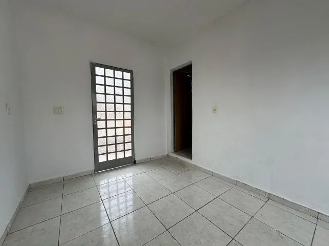 Apartamento 2 quartos com entrada compartilhada no bairro Coqueiros - Foto 4