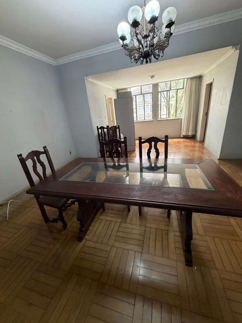 Mesa com 6 cadeiras  - Foto 2