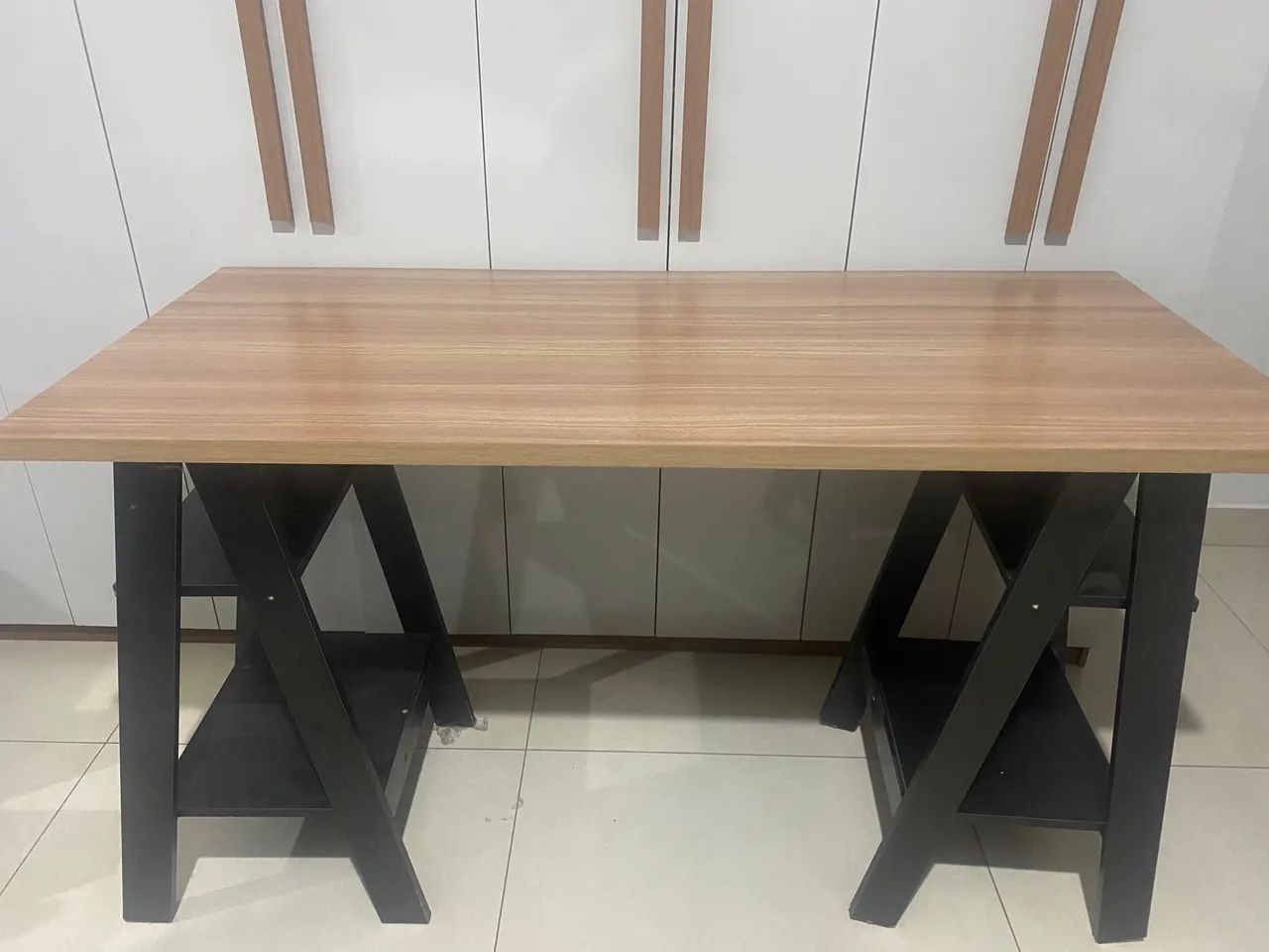 Mesinha de computador ou multiuso.64962125510275120