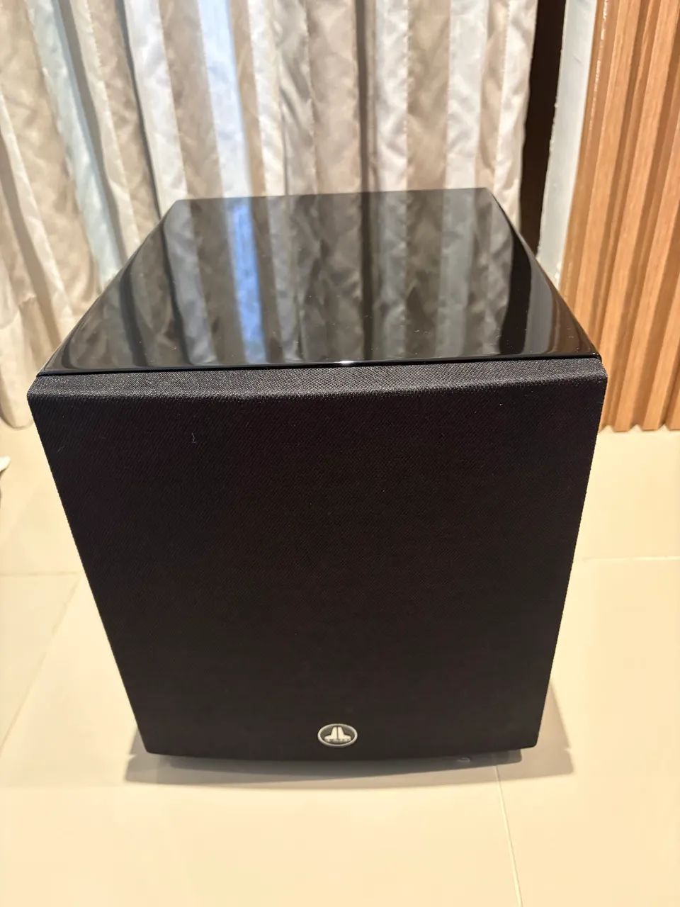 Sub JL AUDIO D110