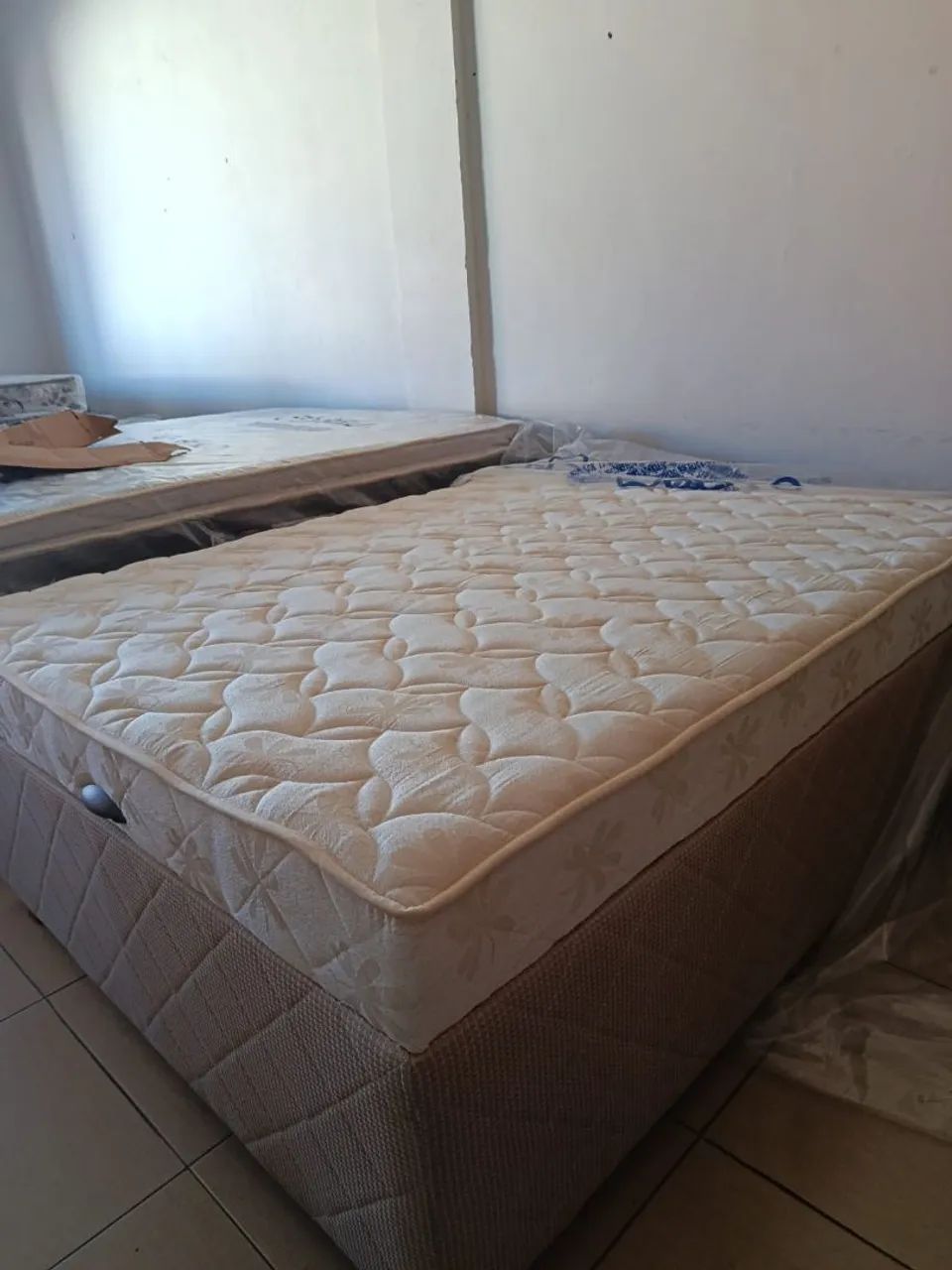 Cama box casal baú 