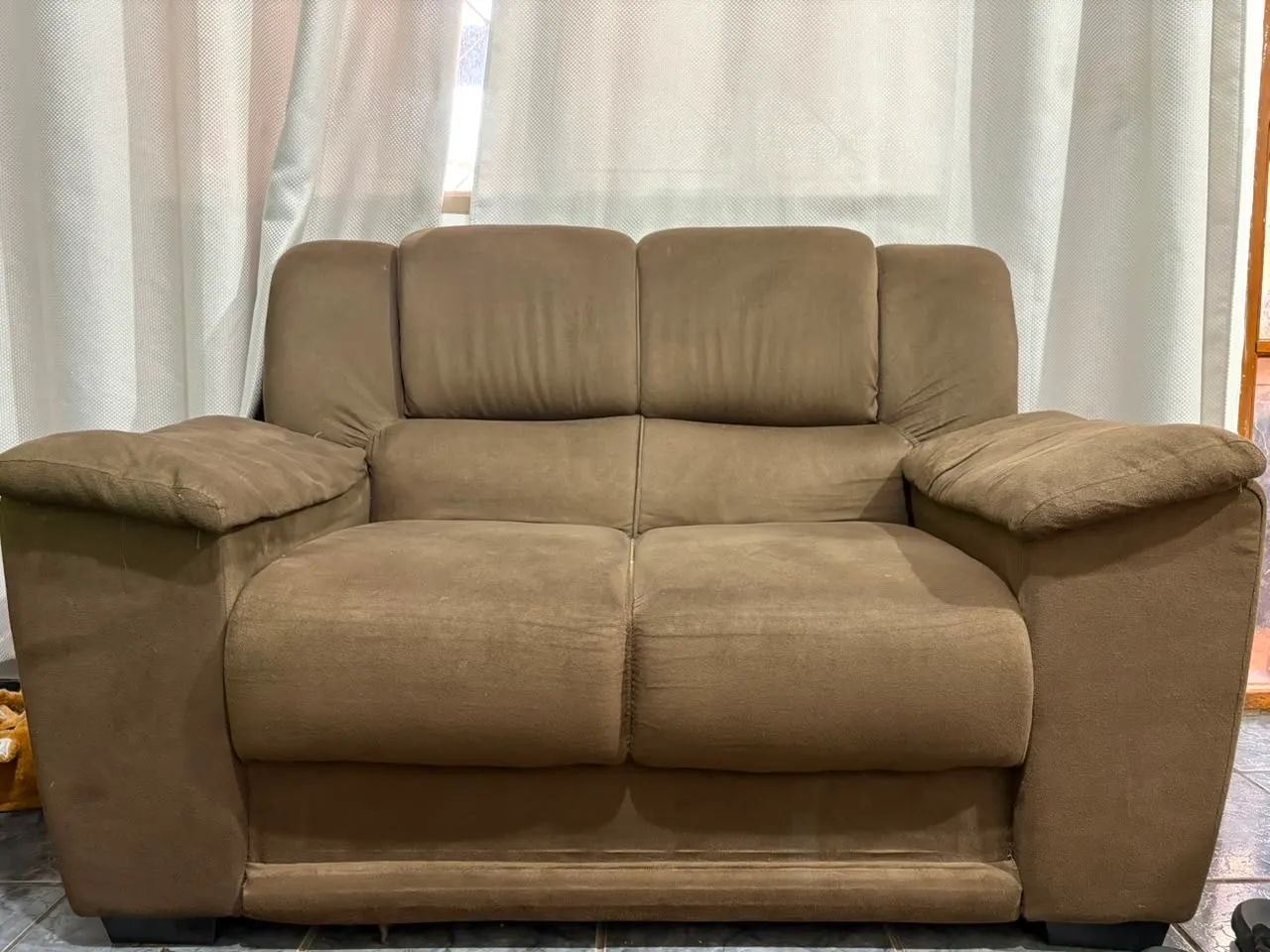 SOFÁ POUCO USO 3 e 2 LUGARES  - Foto 2