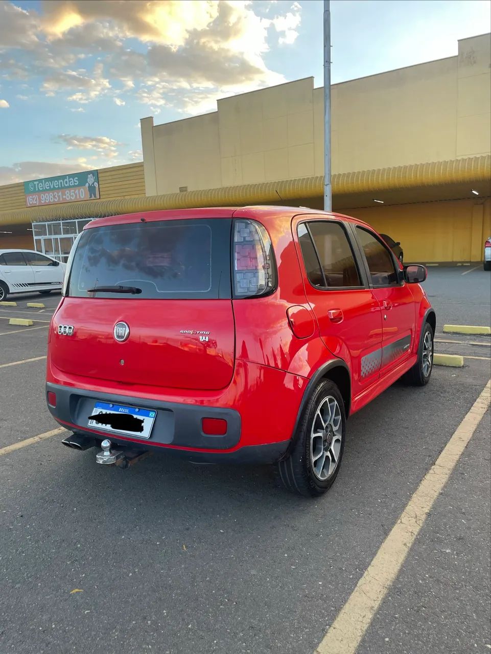 Fiat Uno Sporting 1.4 EVO Fire Flex 8V 4P 2014 - Foto 2