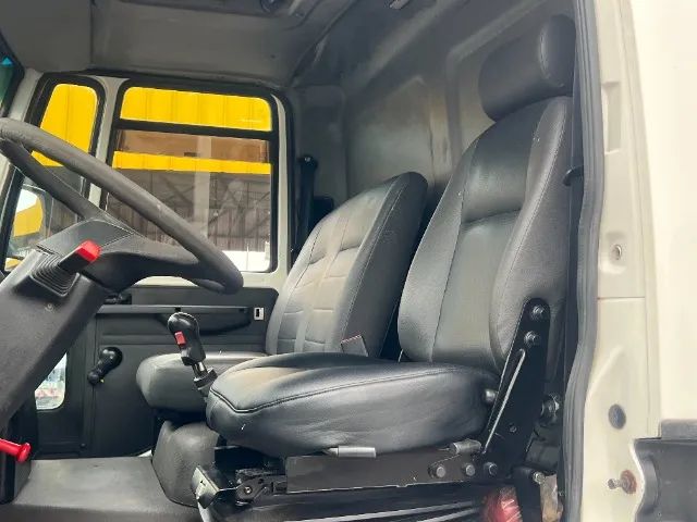 FORD CARGO 1317 2011 - Foto 5
