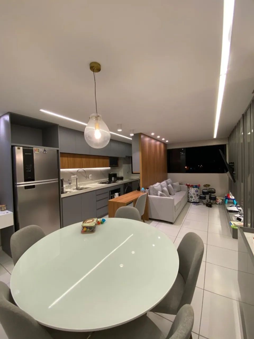 APARTAMENTO PARTE ALTA COM 3 QUARTOS