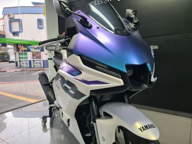 YAMAHA R3 - Foto 3