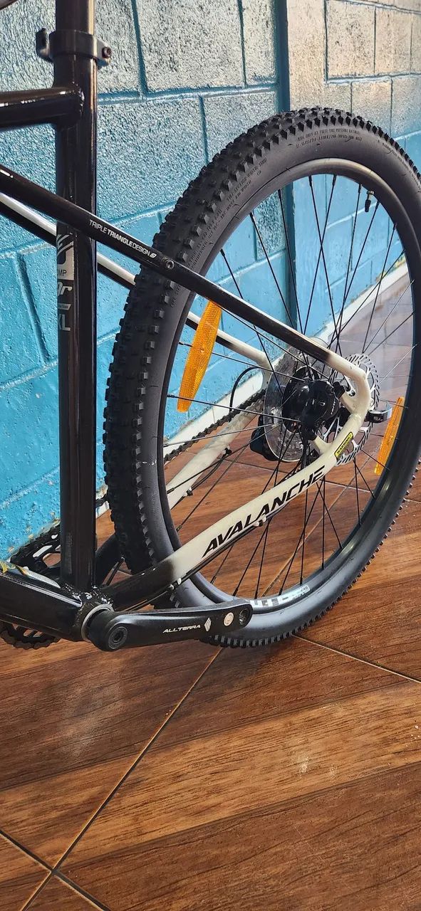 GT Avalanche MTB Xlarge - Foto 2