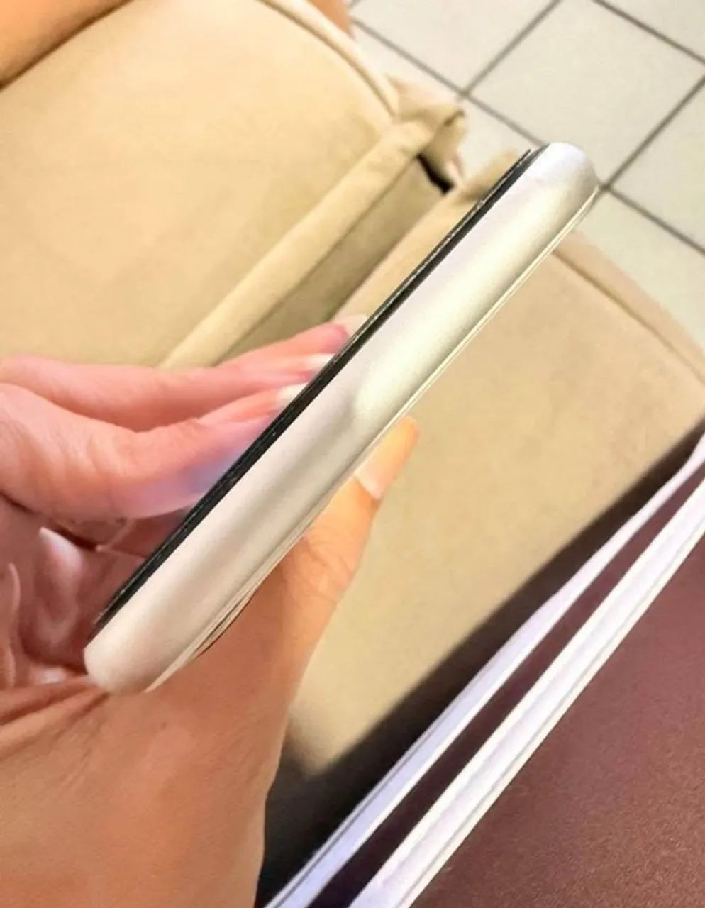 iPhone 11 perfeito na caixa  - Foto 2