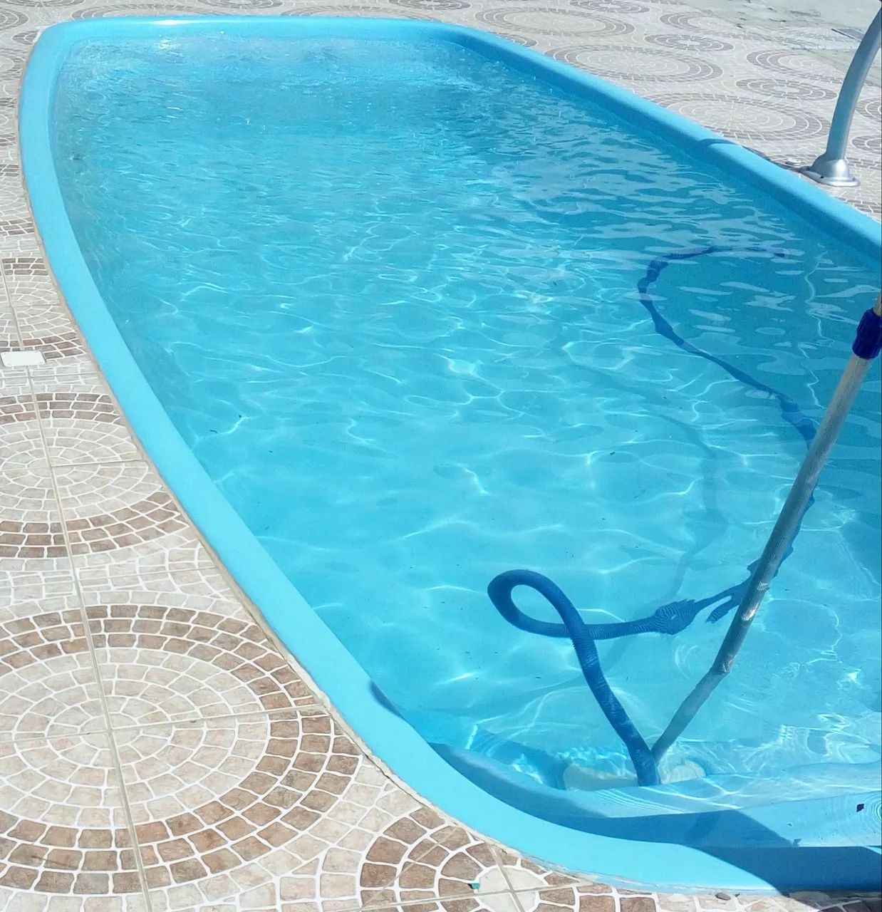 Caseiro limpador de piscina 